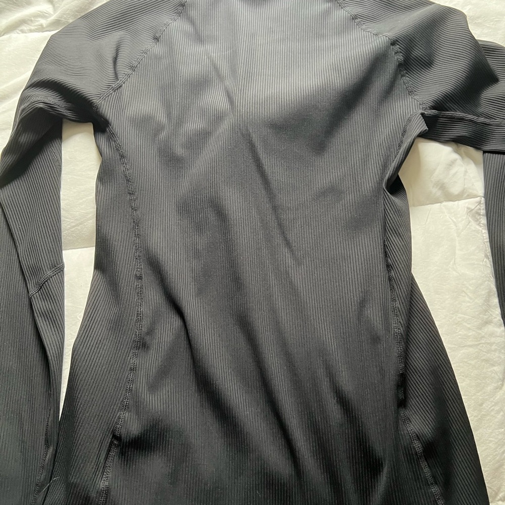 Rip Curl Rash Guard - Picture 2 of 2